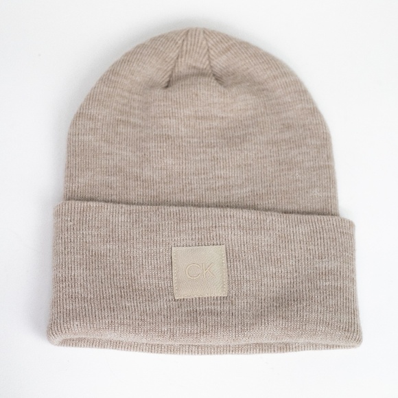 Calvin Klein Beige Knit Beanie Hat OS - Picture 1 of 3